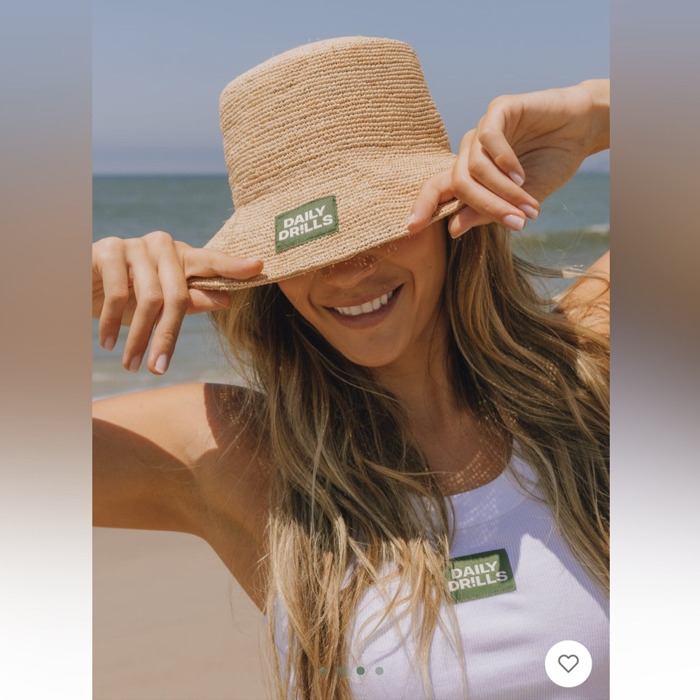 NWT Daily Drills Straw Bucket Hat